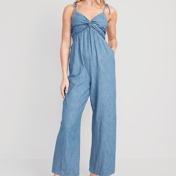 Old Navy Pants - 7. Old Navy Tie-Strap Twist-Front Sleeveless Jumpsuit Size XXL Sold Out Online